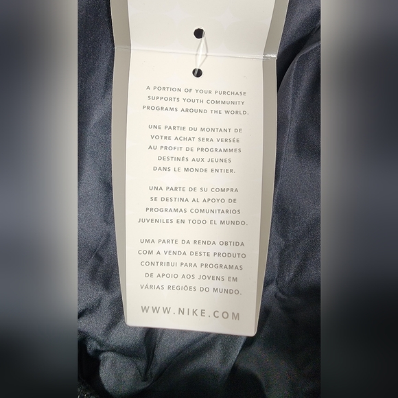 NWT VINTAGE Nike Women's Full Zip Running Vest W/ Pockets Medium (8-10) Black - Picture 15 of 16